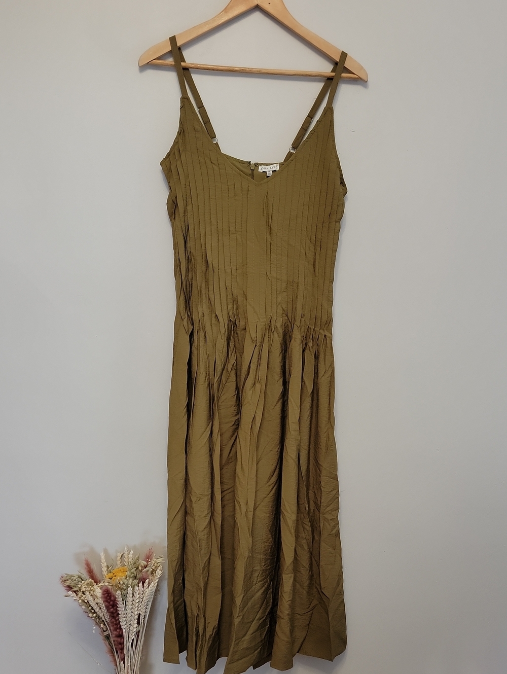 Moon River Olive Green Pleated Midi Sundress Dress NWOT
